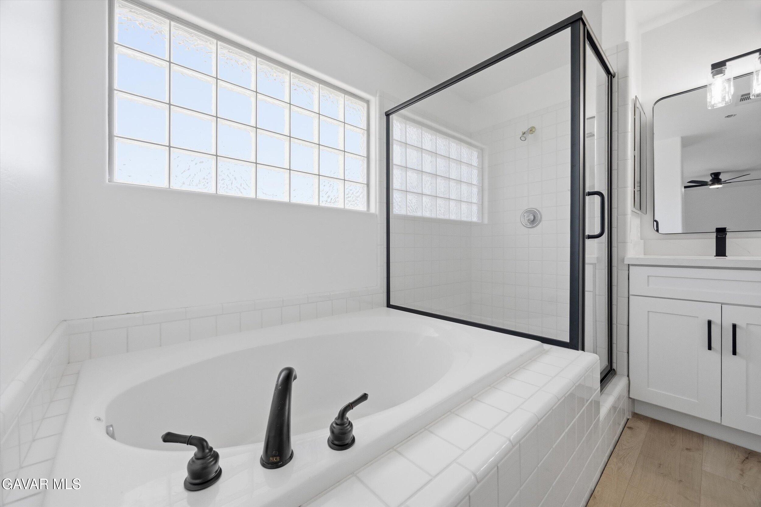 6105 Kettlerock Mountain Court
