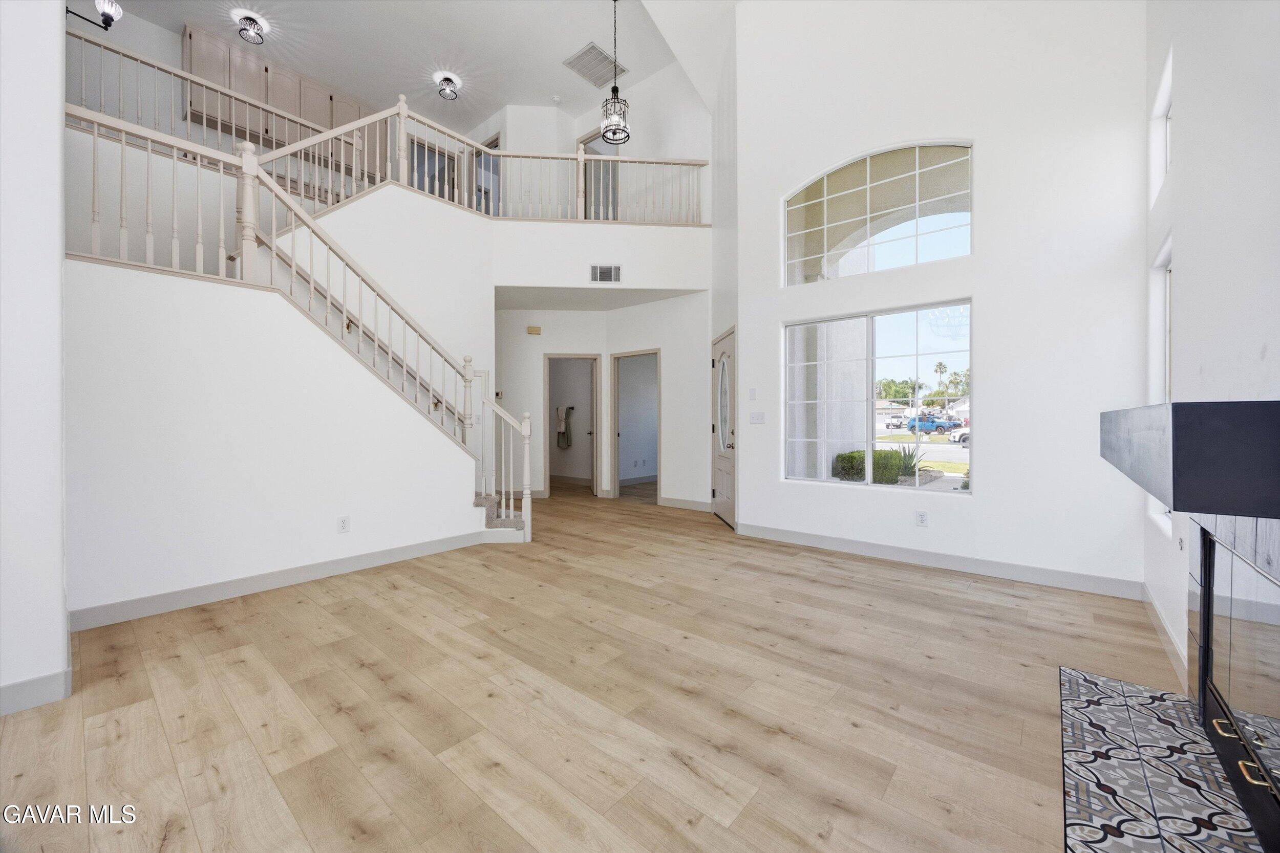 6105 Kettlerock Mountain Court
