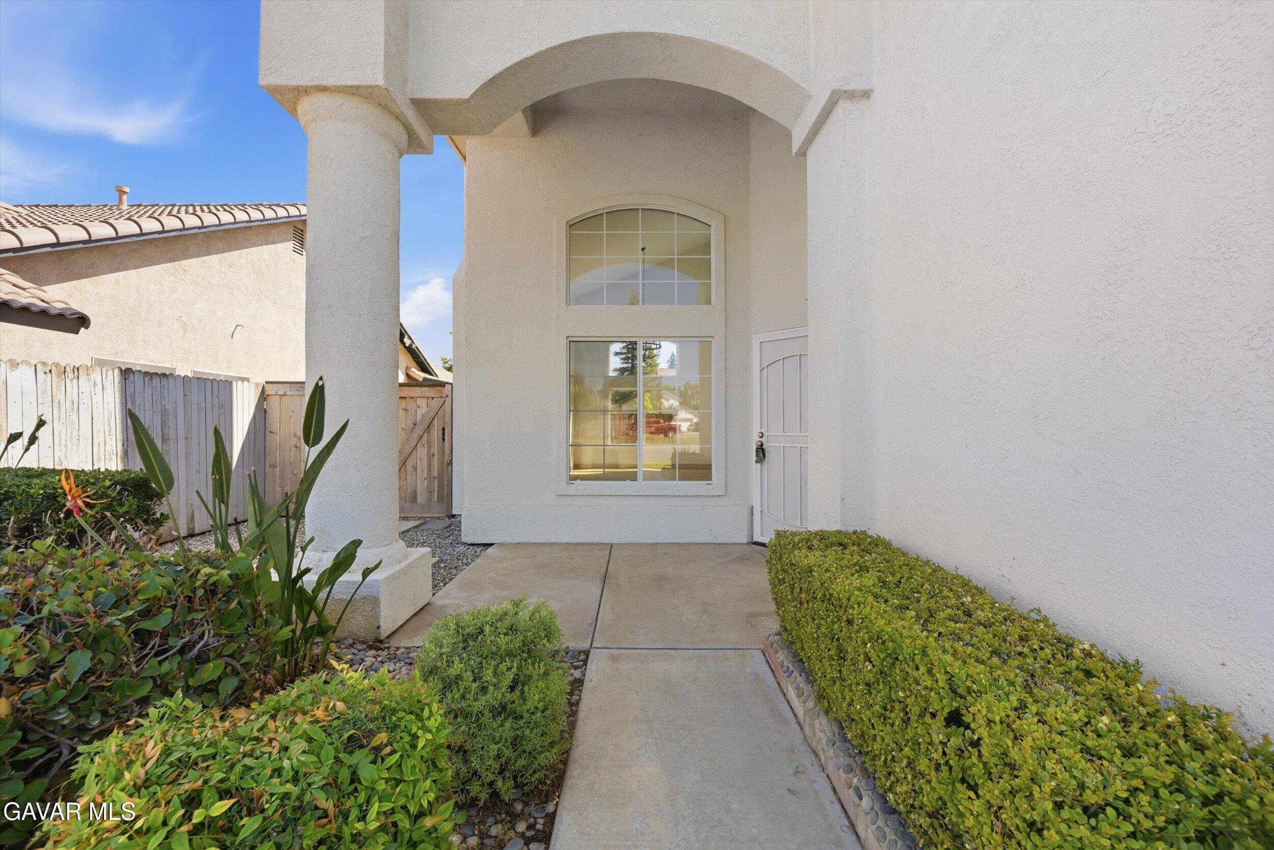 6105 Kettlerock Mountain Court