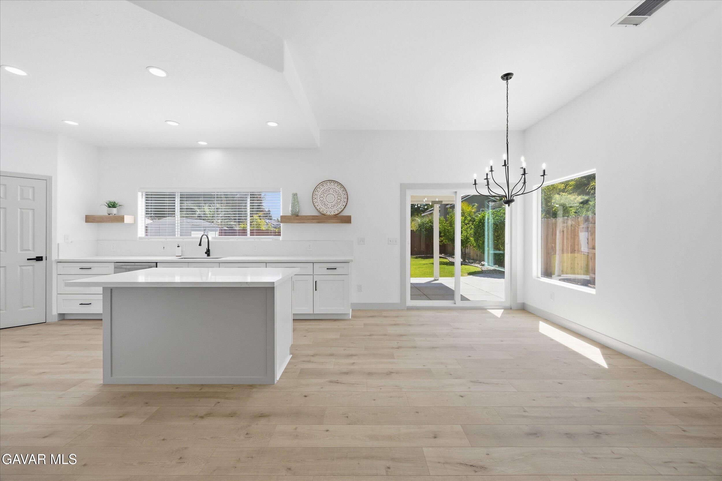 6105 Kettlerock Mountain Court