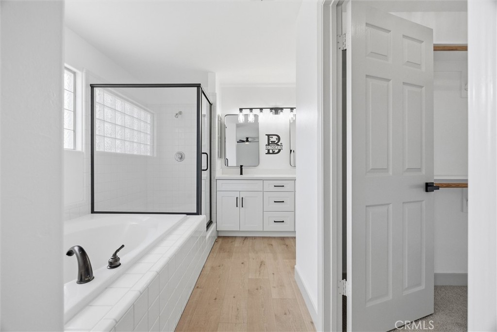 6105 Kettlerock Mountain Court