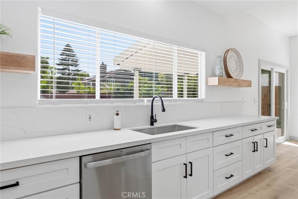 6105 Kettlerock Mountain Court