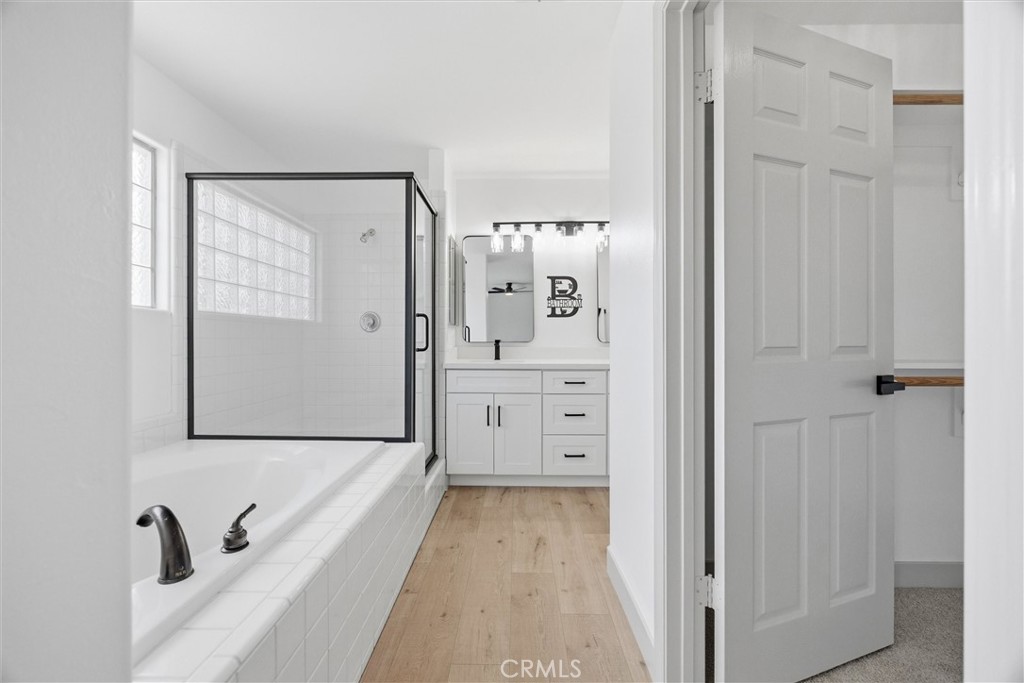 6105 Kettlerock Mountain Court