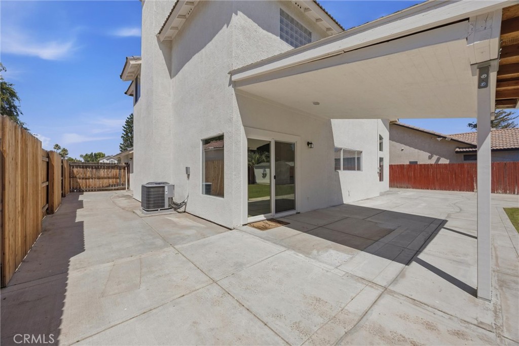 6105 Kettlerock Mountain Court
