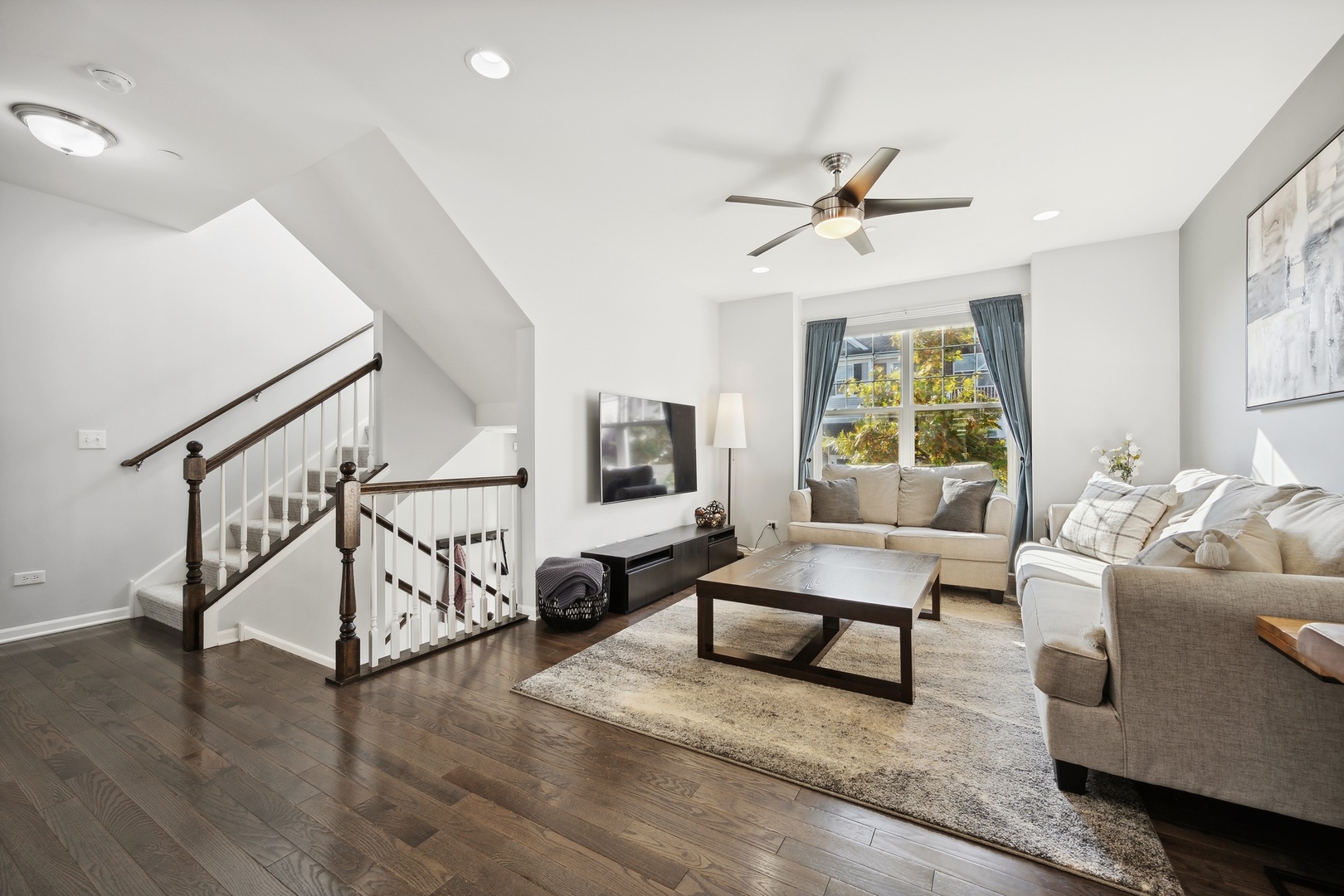 1433 N Charles Avenue