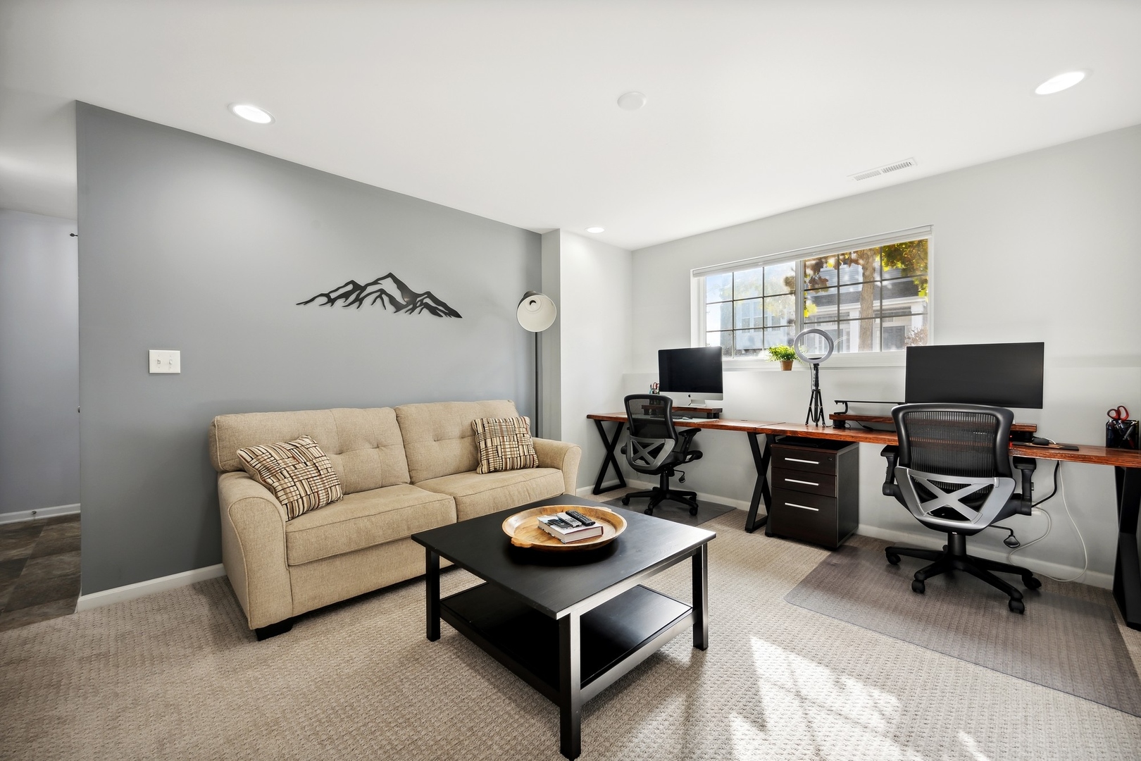 1433 N Charles Avenue