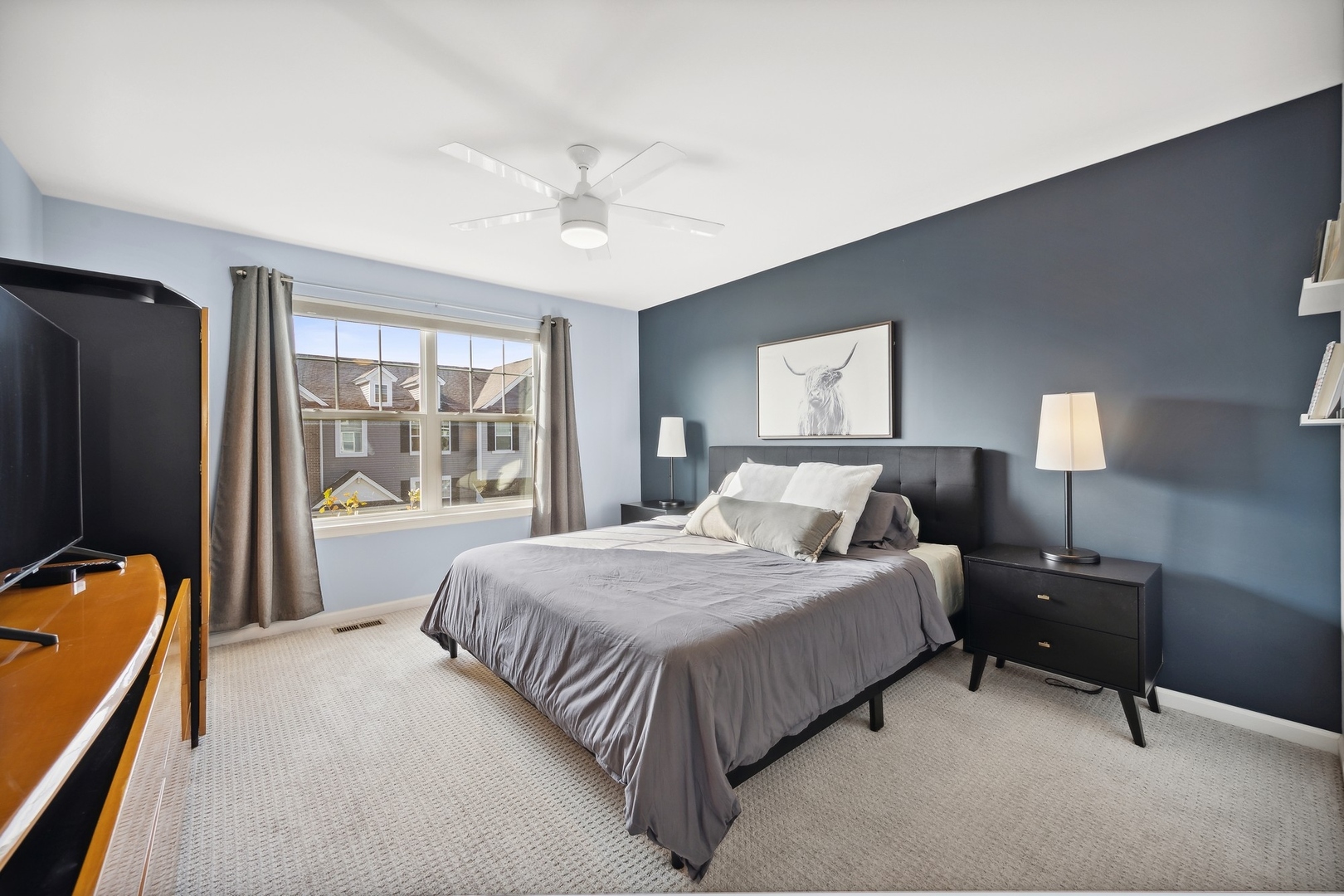 1433 N Charles Avenue