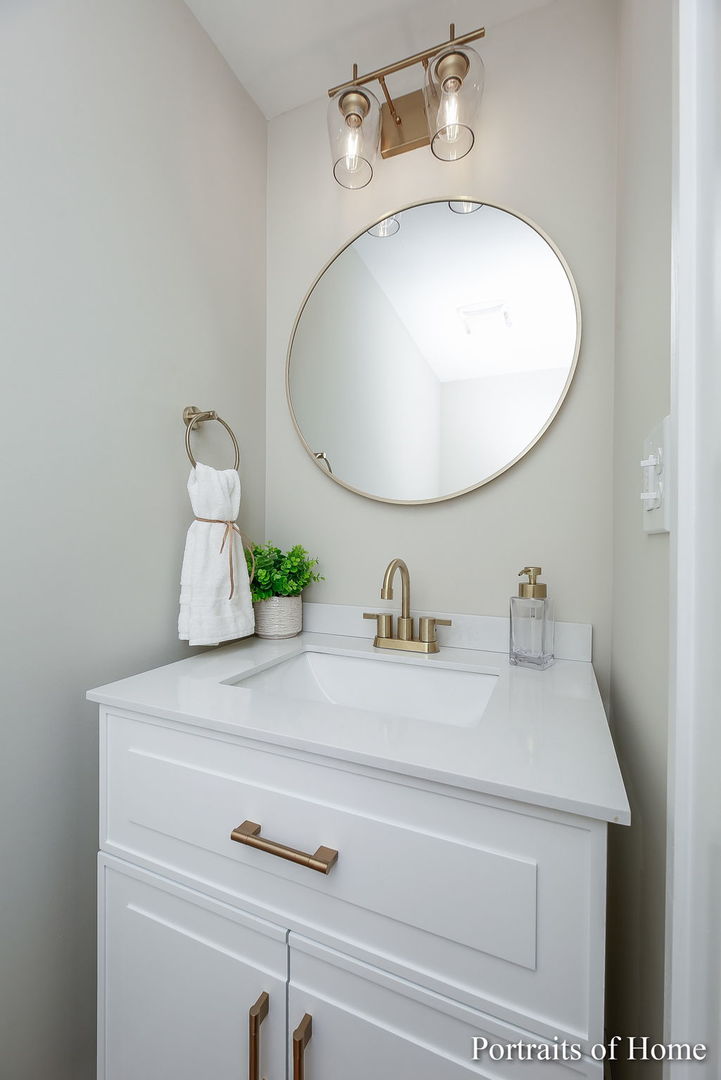 351 N Park Boulevard