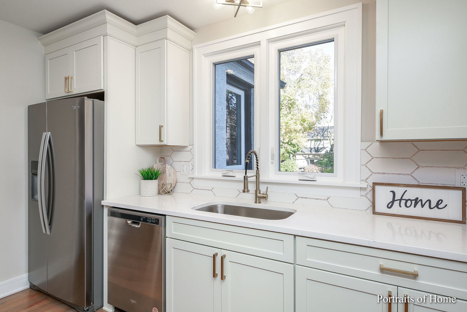 351 N Park Boulevard