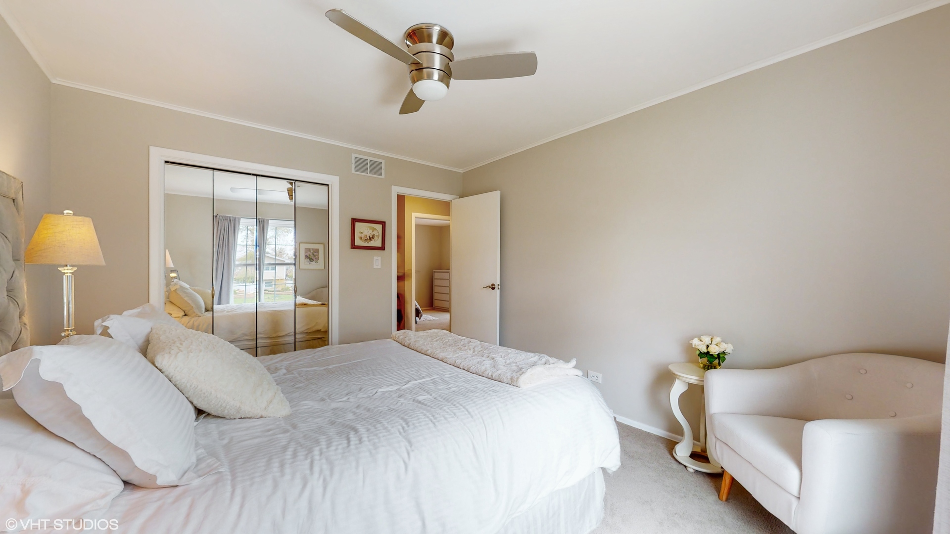 21W670 Buckingham Road W