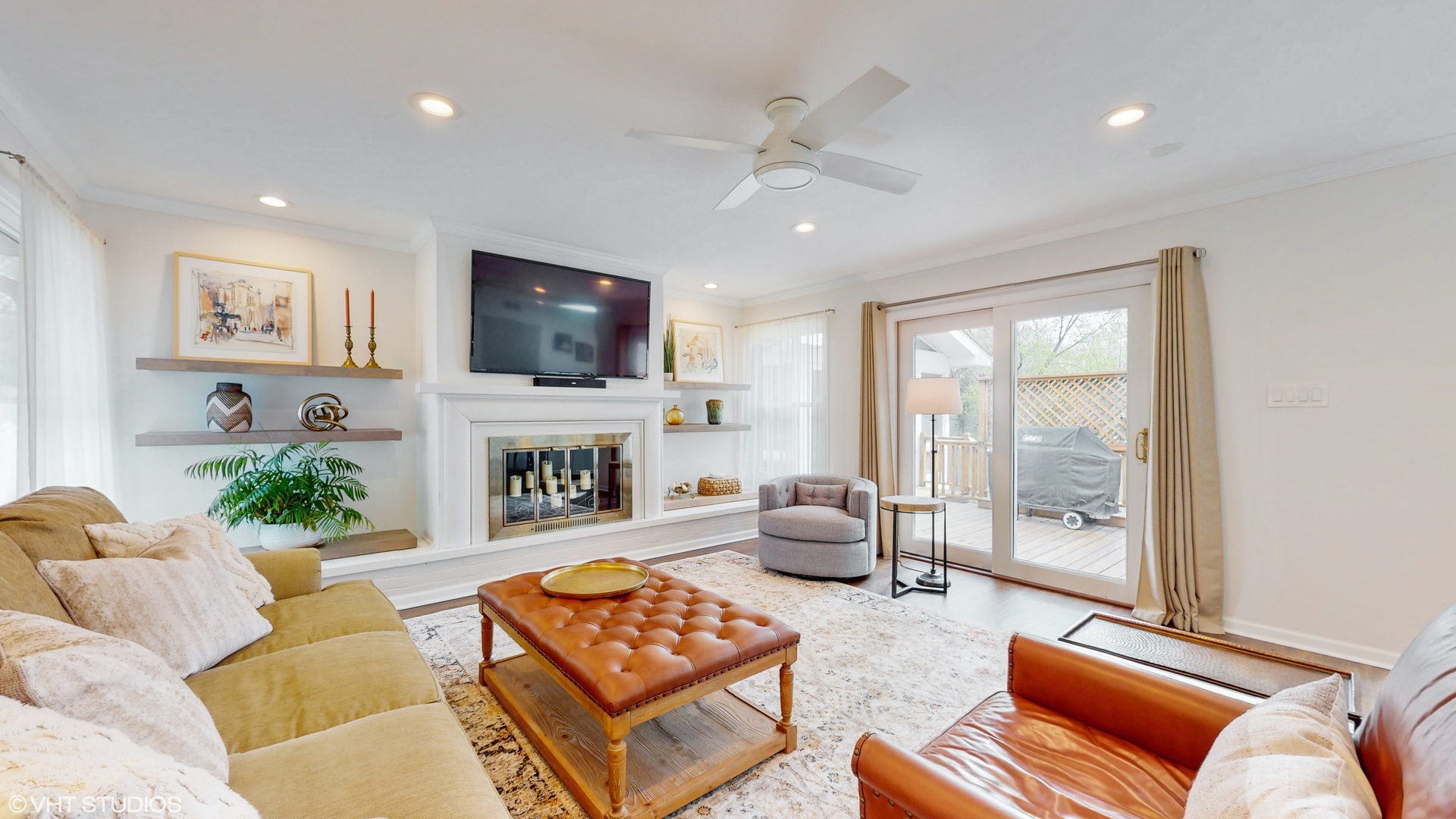 21W670 Buckingham Road W