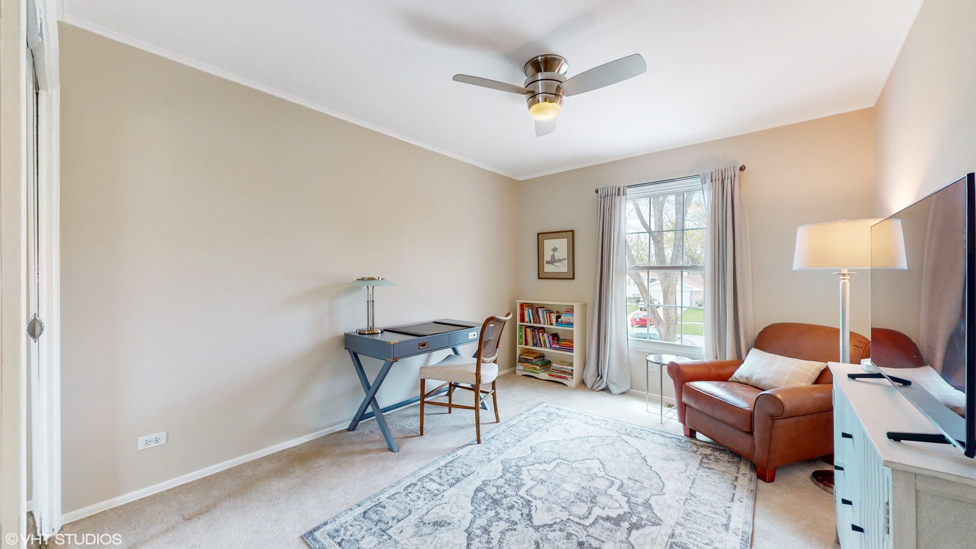 21W670 Buckingham Road W