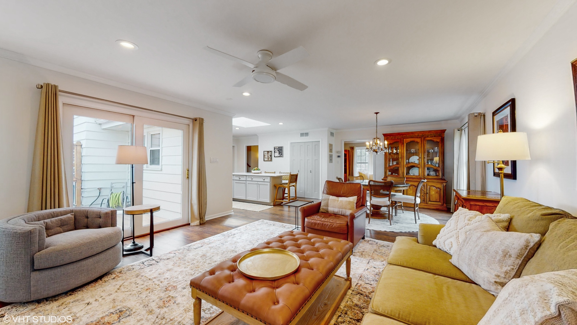 21W670 Buckingham Road W