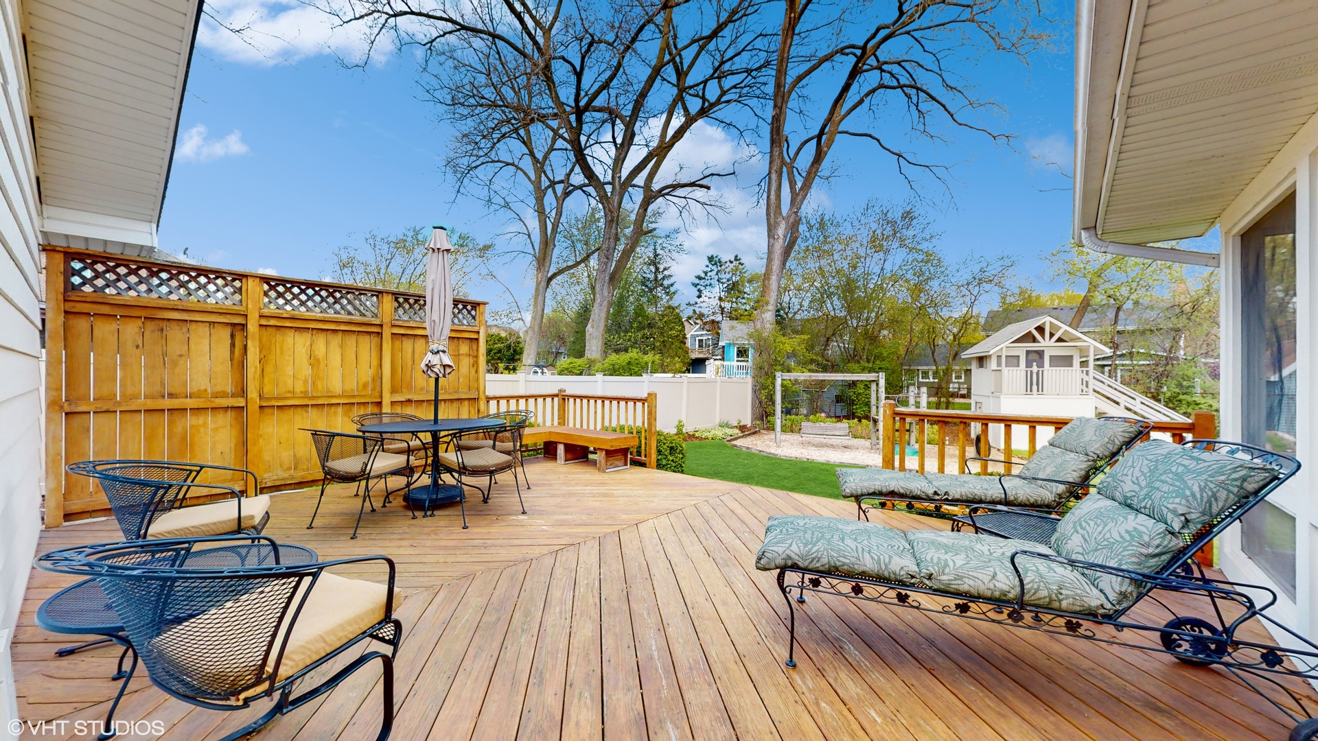 21W670 Buckingham Road W