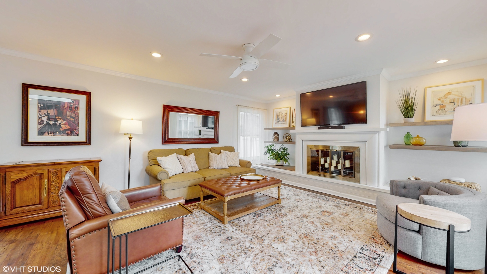 21W670 Buckingham Road W