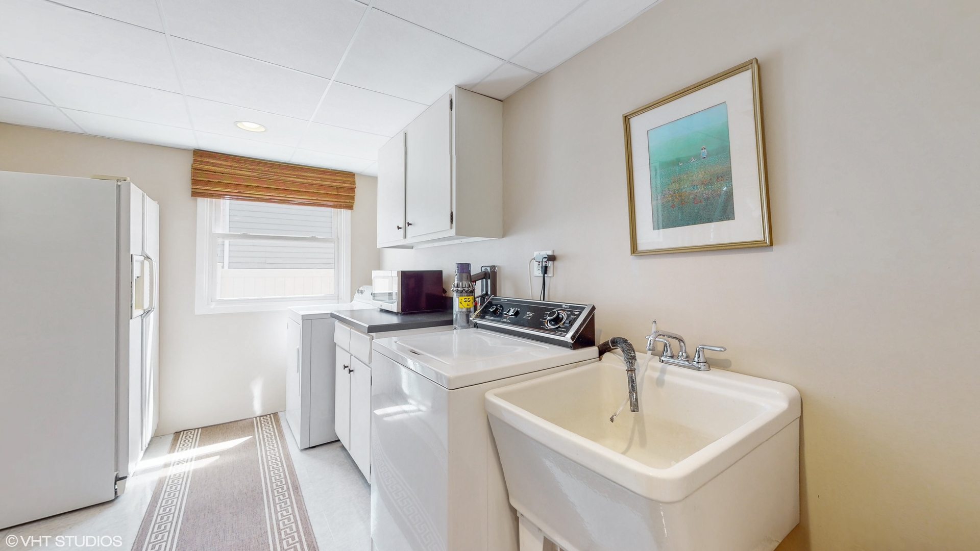 21W670 Buckingham Road W