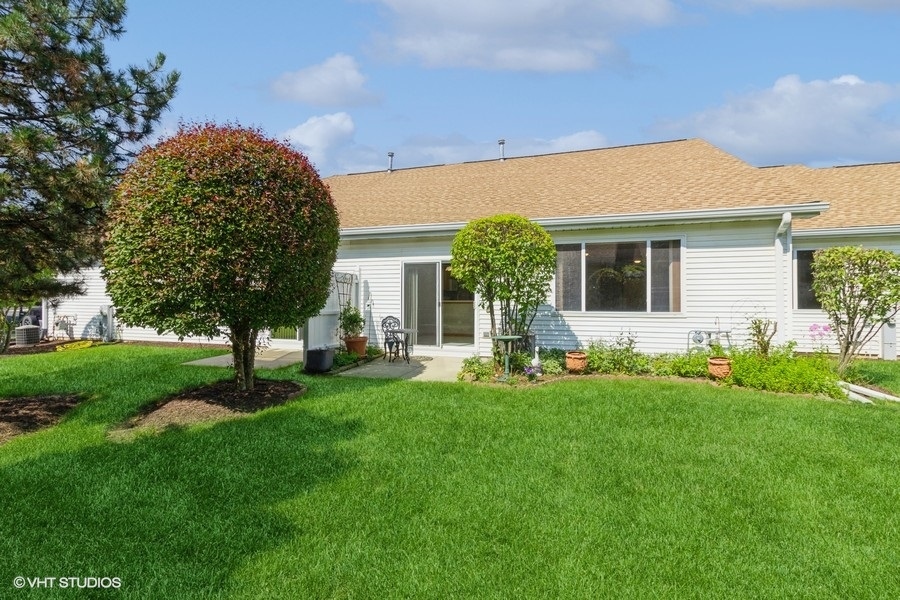 21520 W Empress Lane