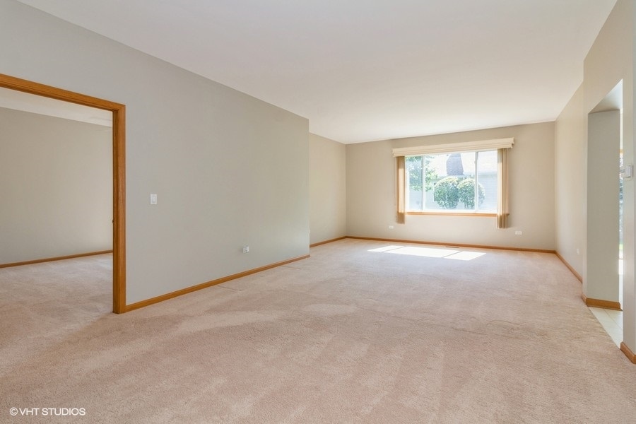 21520 W Empress Lane