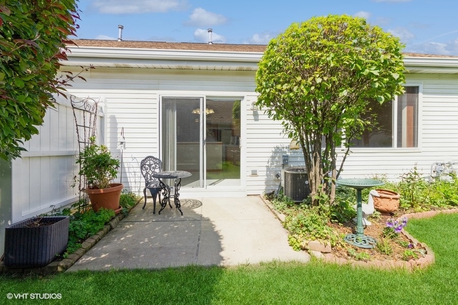 21520 W Empress Lane