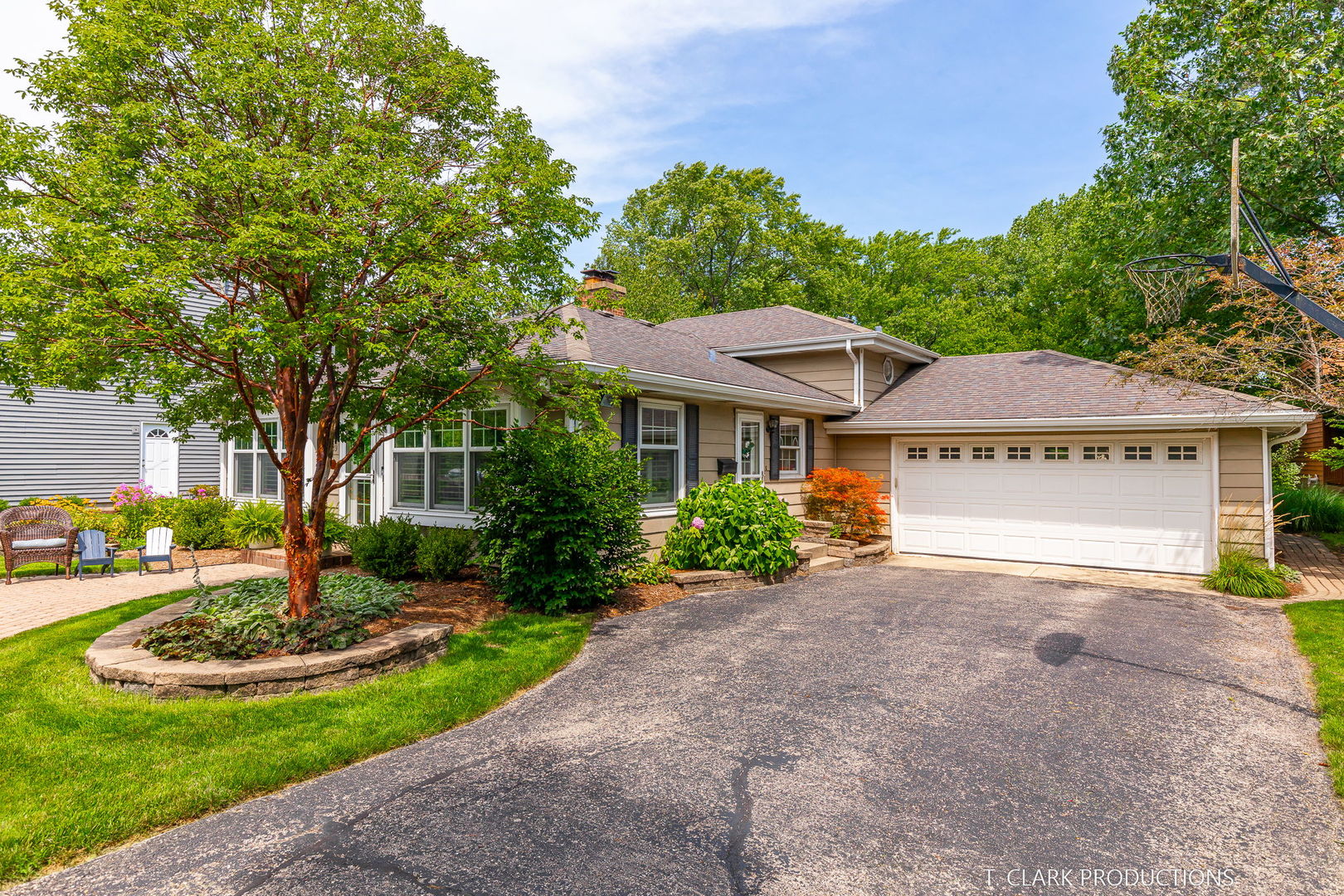 1419 E Forest Avenue