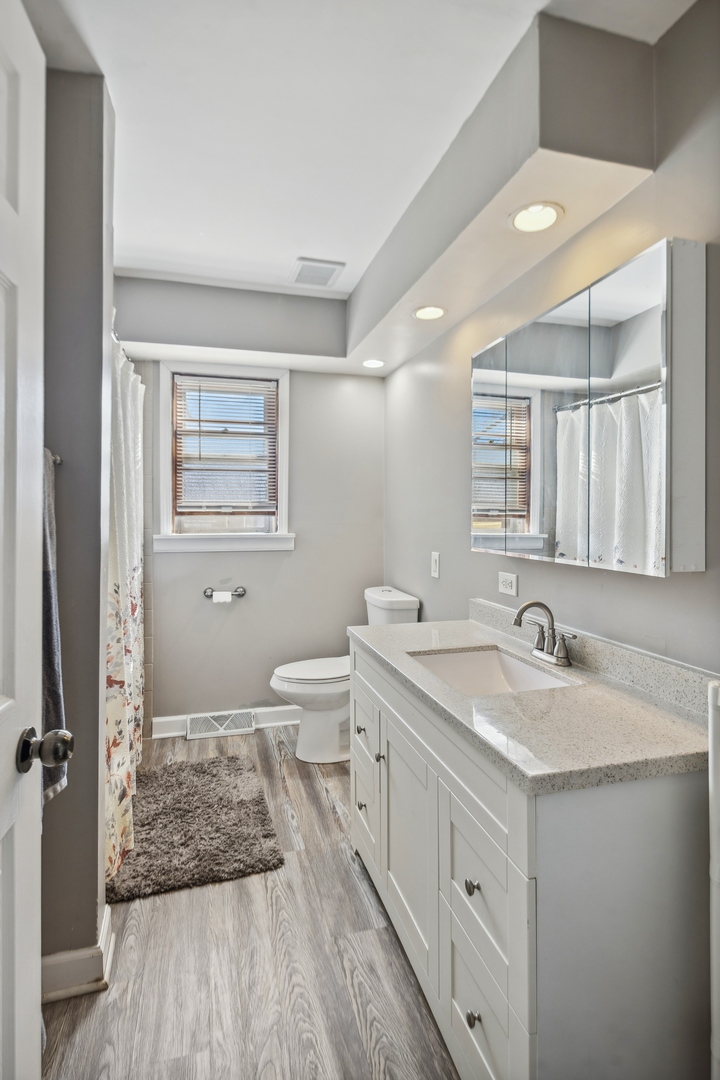 407 E Elm Street