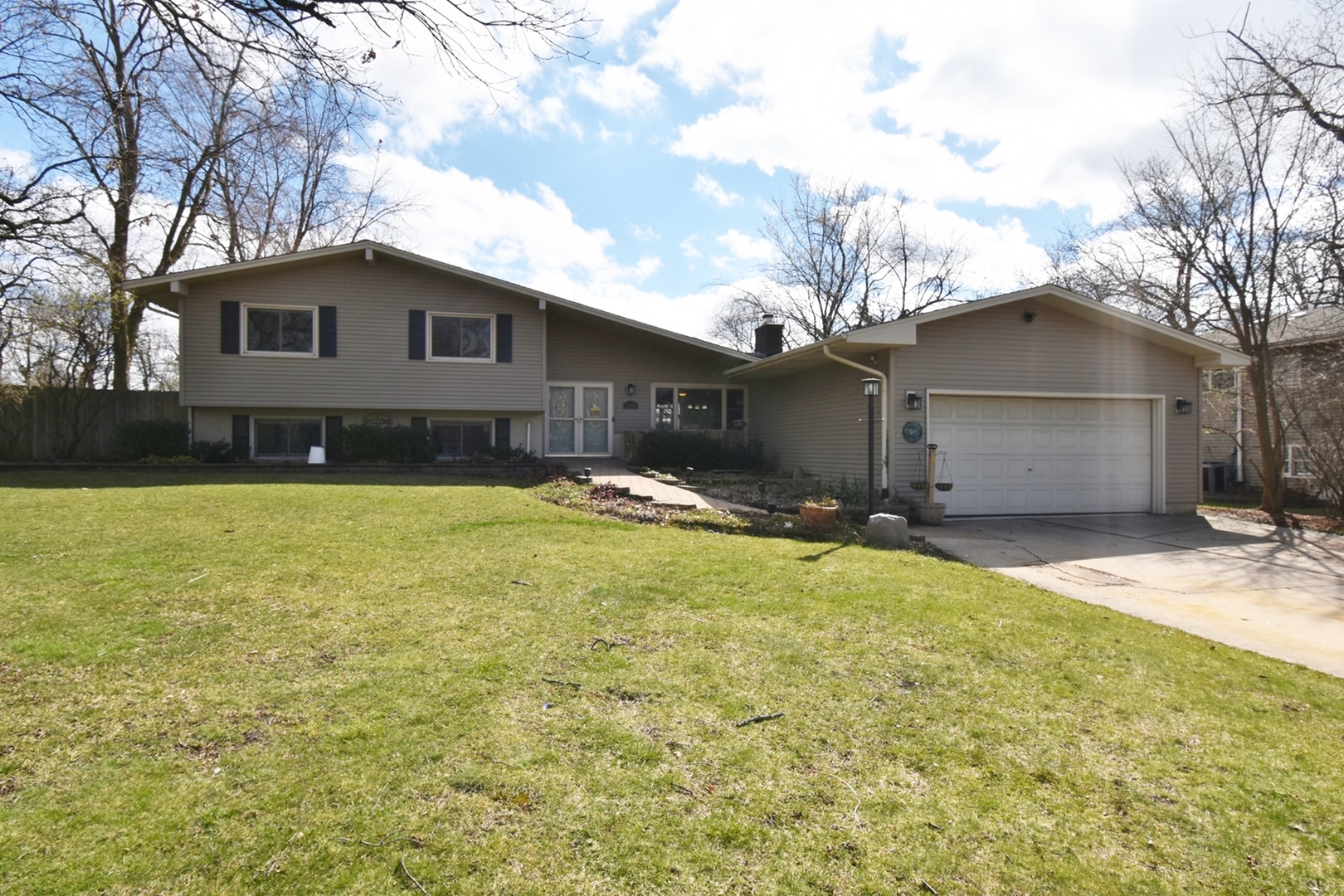 1346 Foxglove Drive
