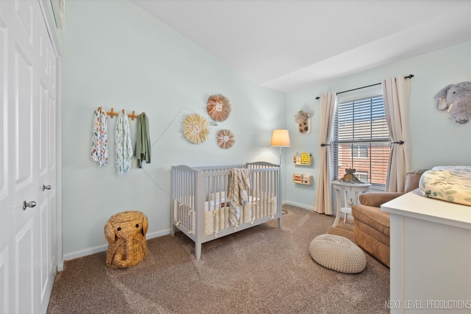 27W735 N Meadowview Drive