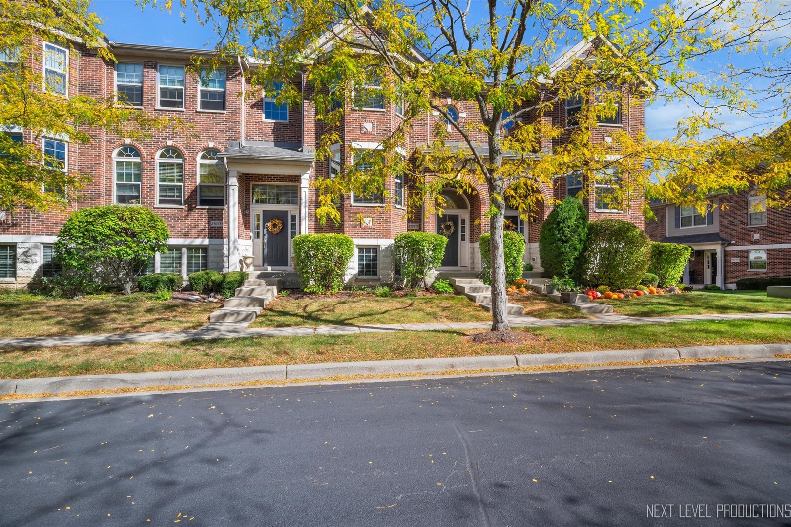 27W735 N Meadowview Drive