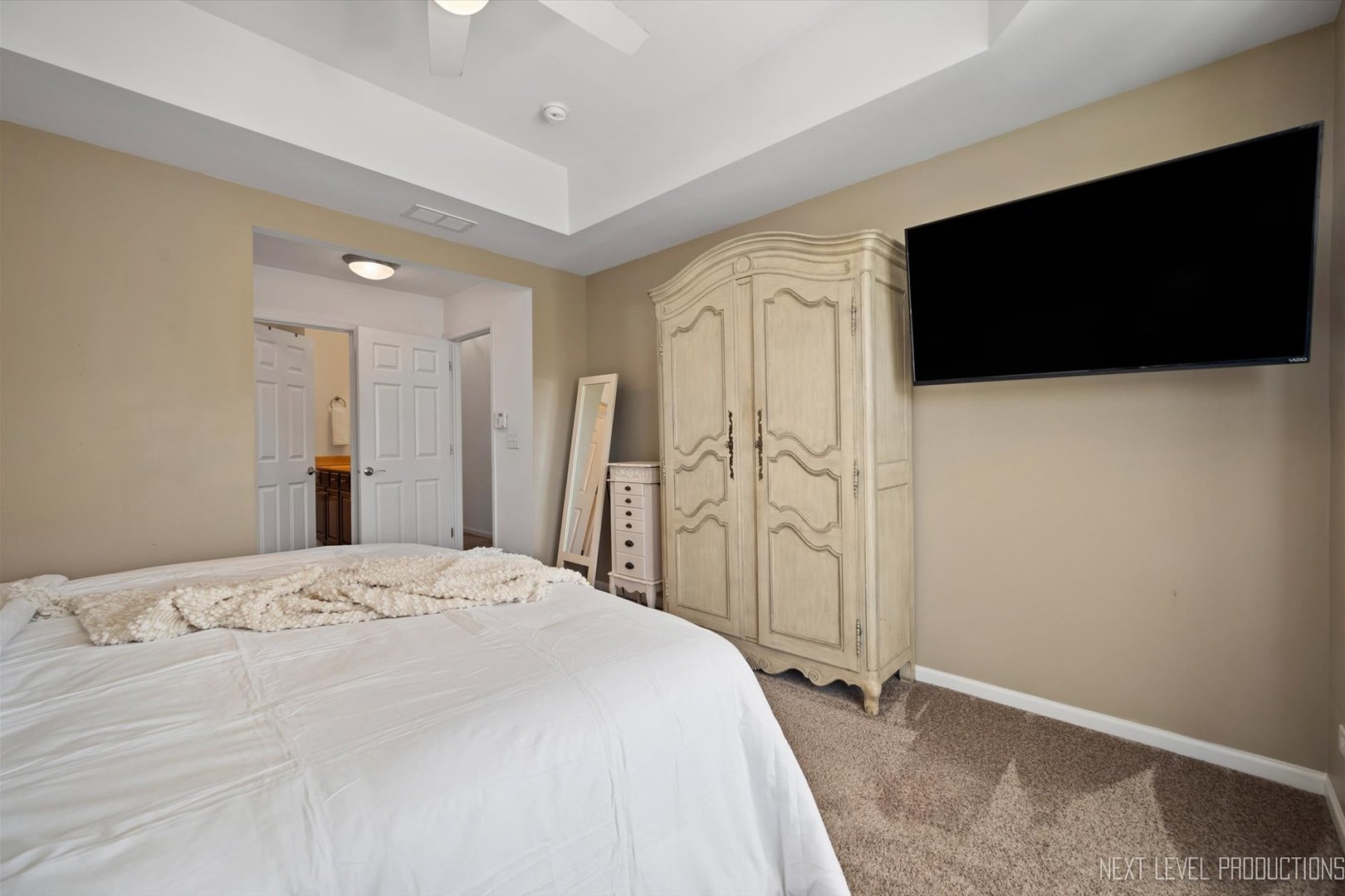 27W735 N Meadowview Drive