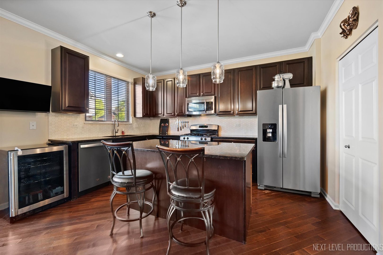 27W735 N Meadowview Drive