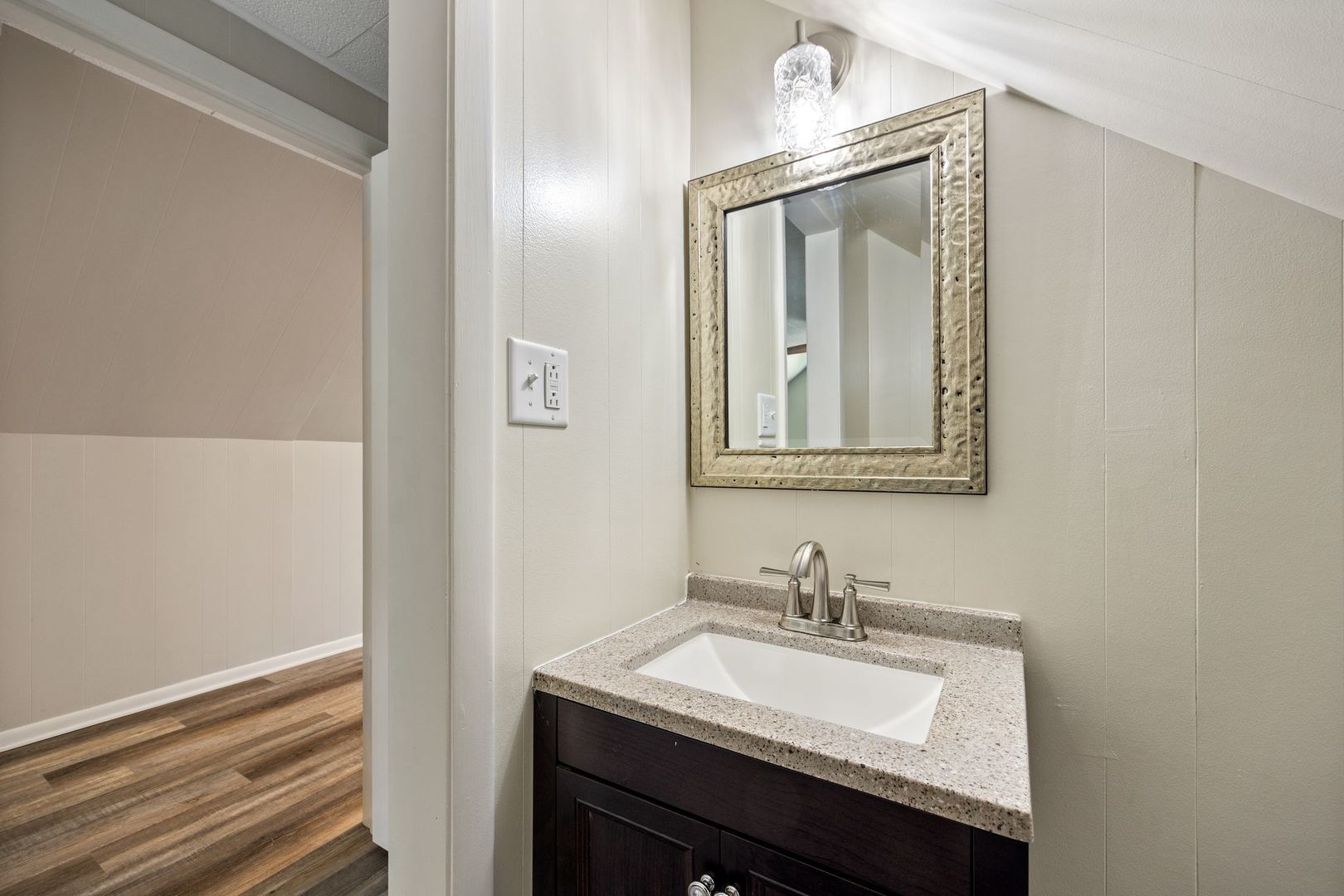 116 N Oakwood Avenue