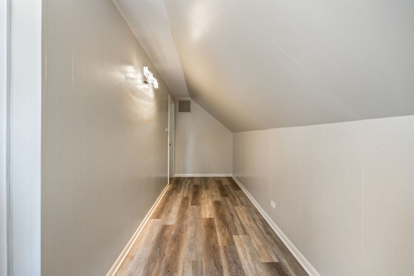 116 N Oakwood Avenue