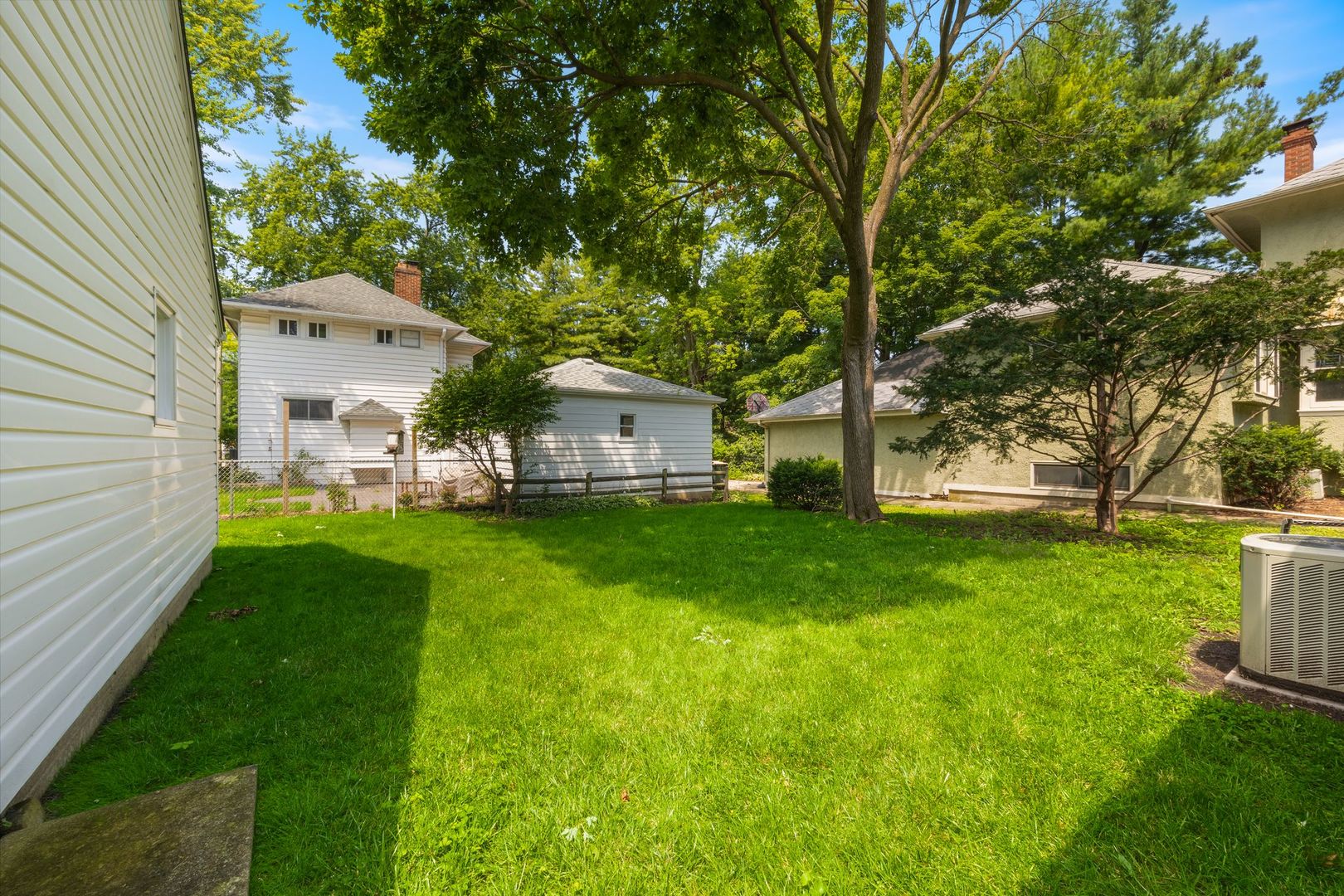 116 N Oakwood Avenue