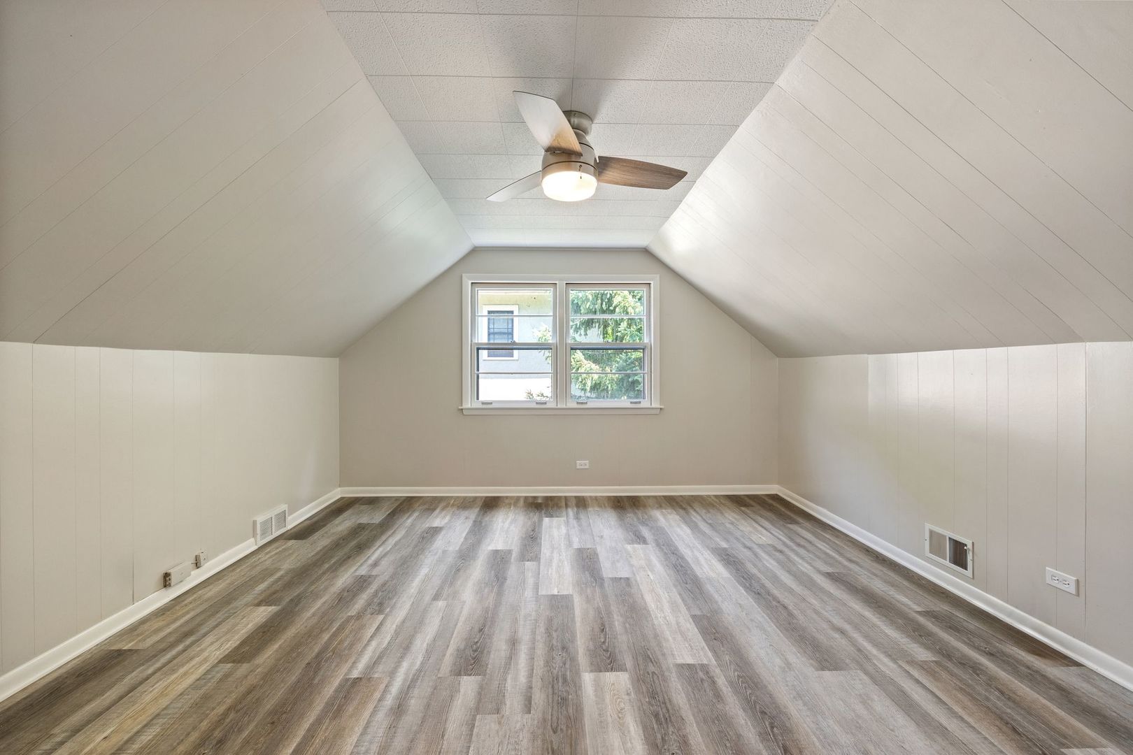 116 N Oakwood Avenue