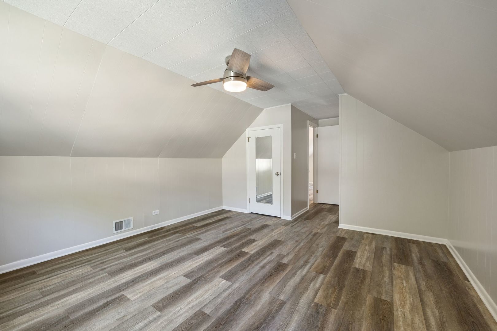 116 N Oakwood Avenue