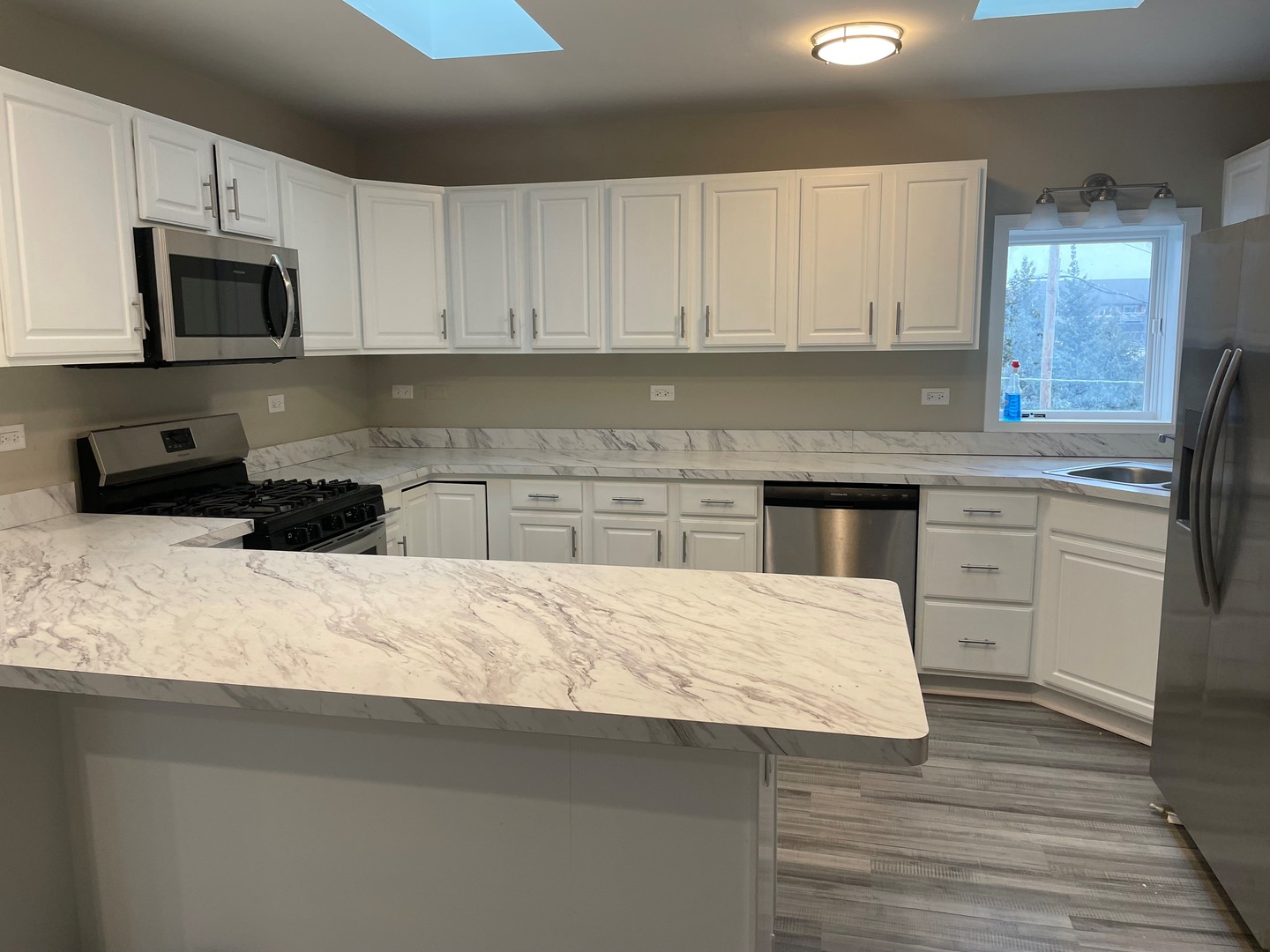 113 W Railroad Avenue Unit: 203