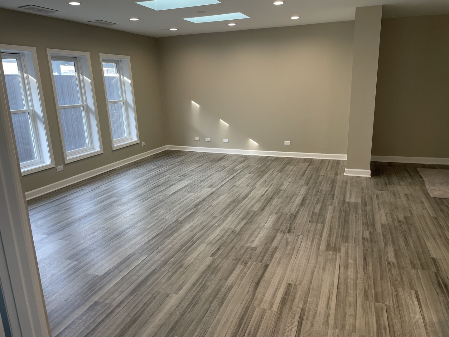 113 W Railroad Avenue Unit: 203