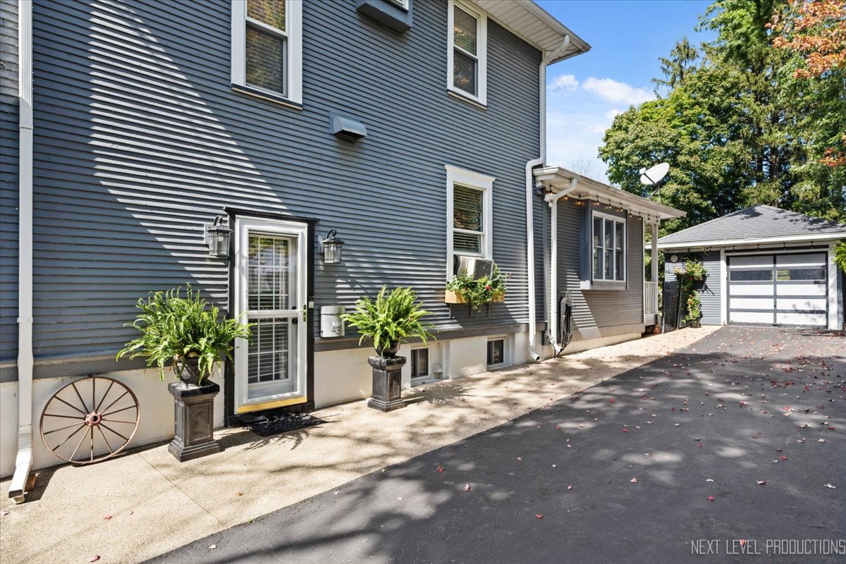 431 E Washington Street