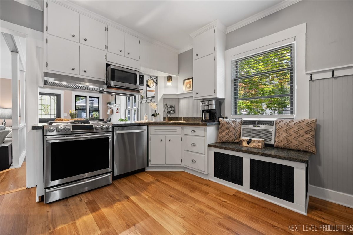 431 E Washington Street