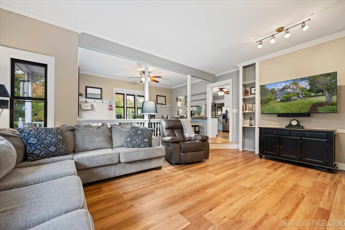 431 E Washington Street