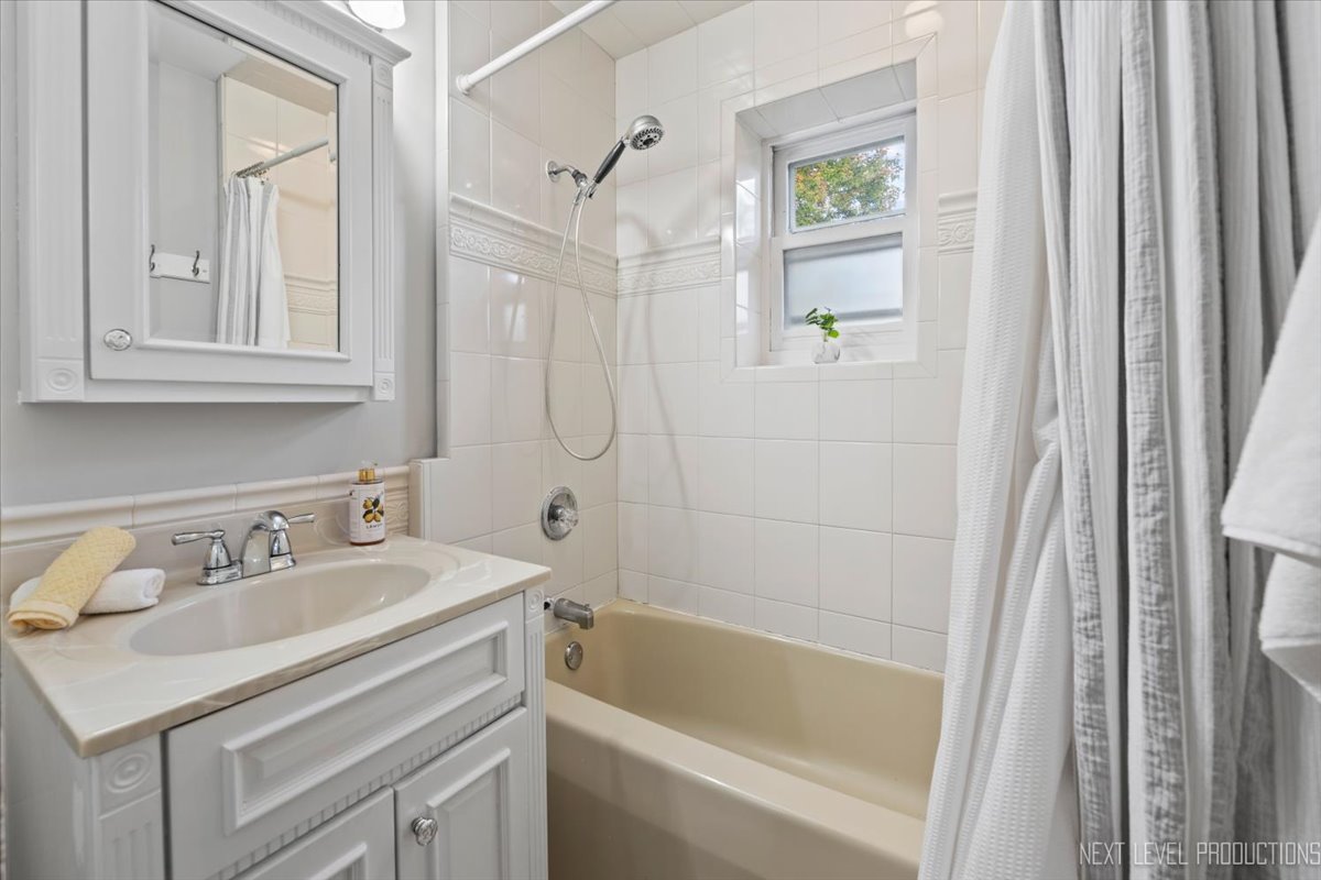 431 E Washington Street