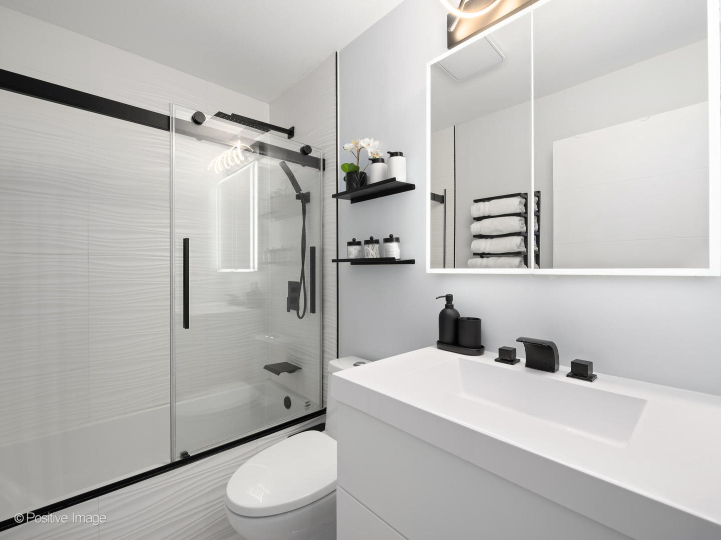 211 Lakeshore Lane Unit: 211