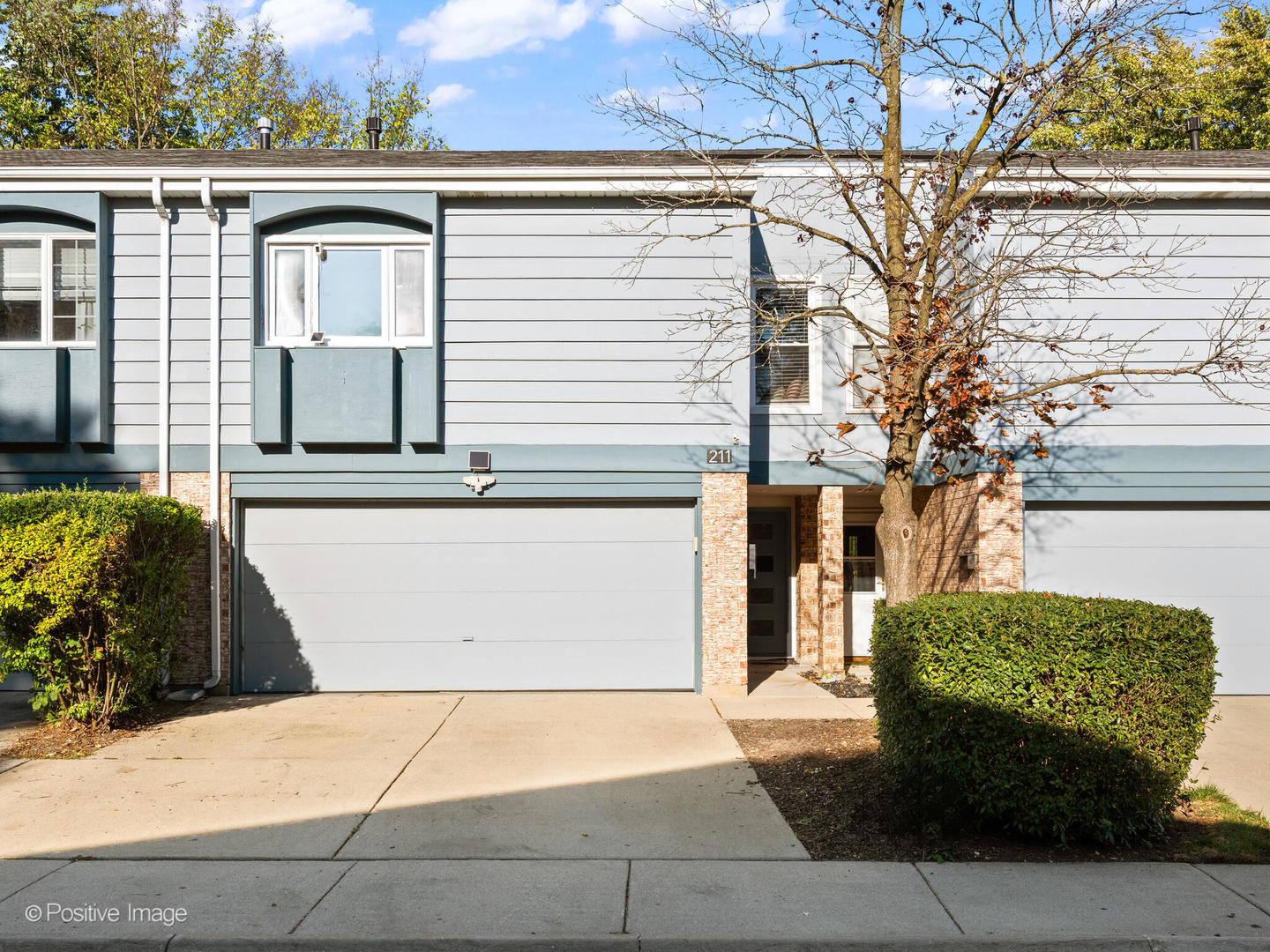 211 Lakeshore Lane Unit: 211