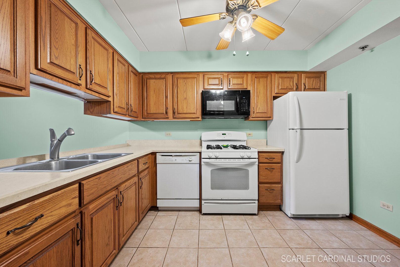 212 W Saint Charles Road Unit: 107