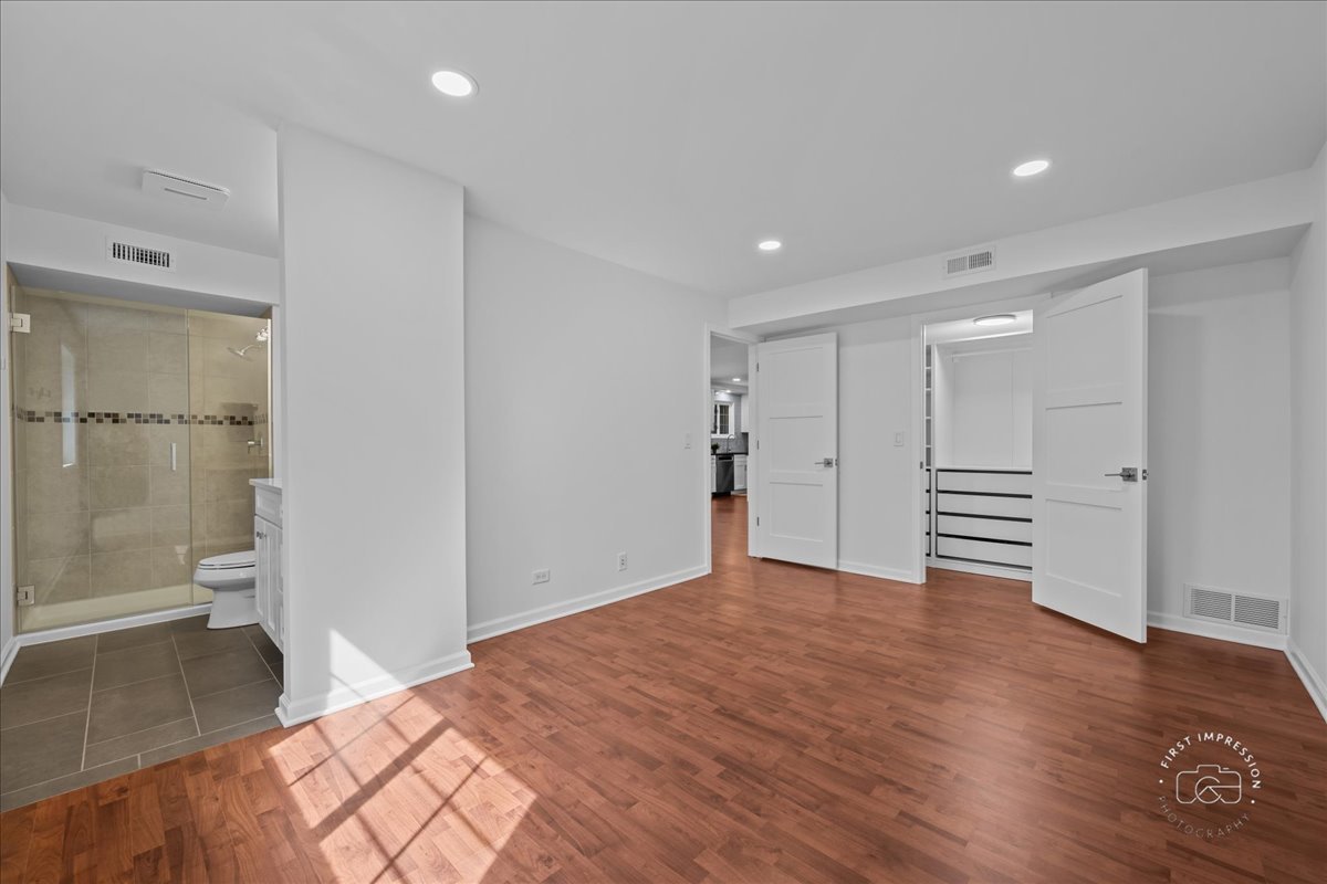 404 Melrose Avenue Unit: 303