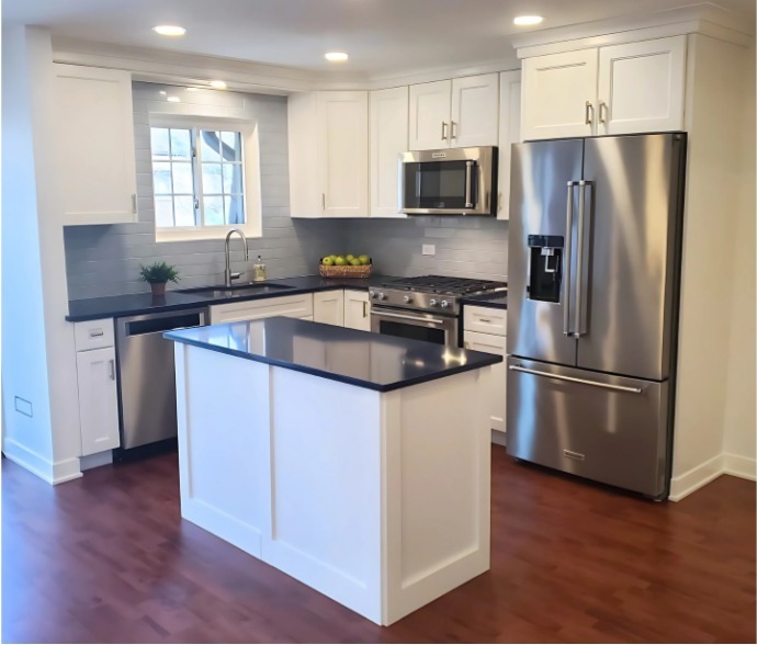 404 Melrose Avenue Unit: 303