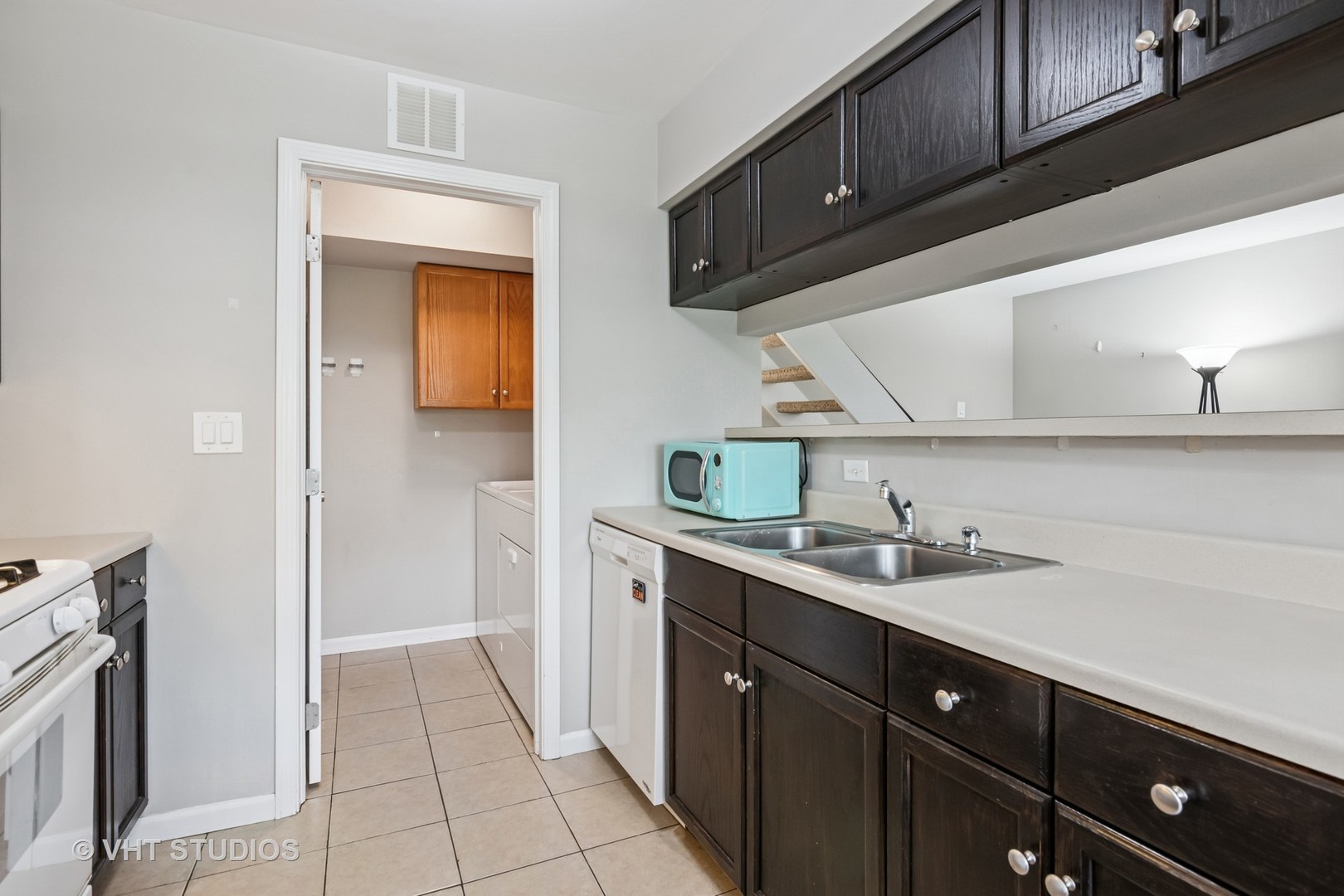 1679 Williamsburg Court Unit: C