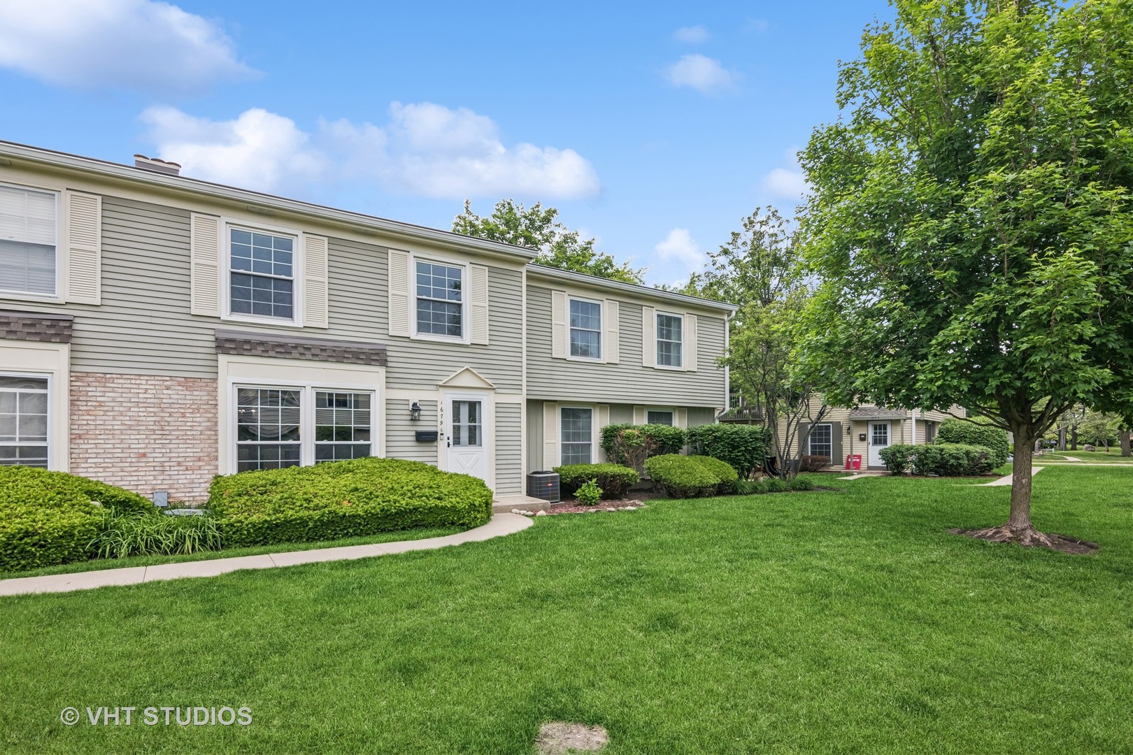 1679 Williamsburg Court Unit: C