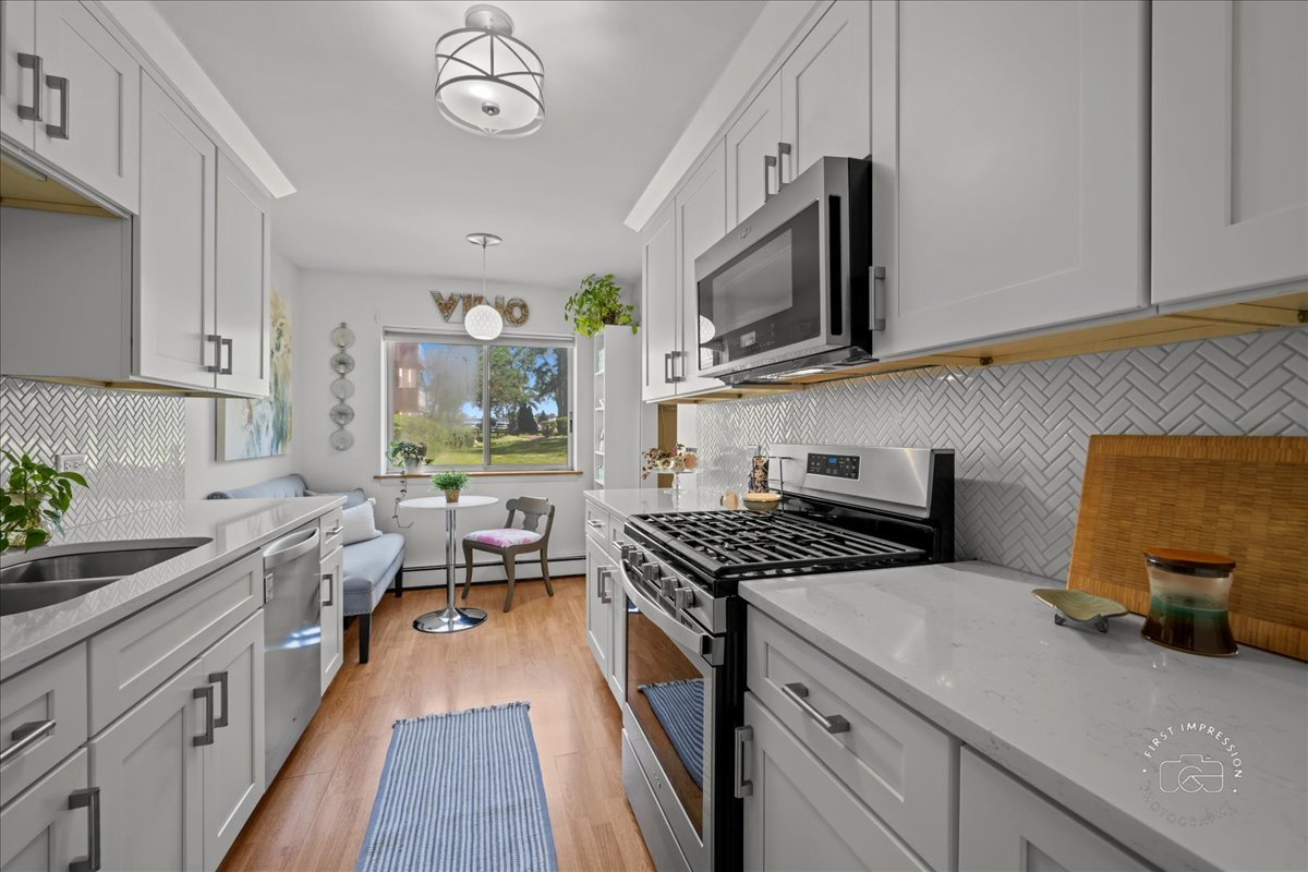 1321 S Finley Road Unit: 108