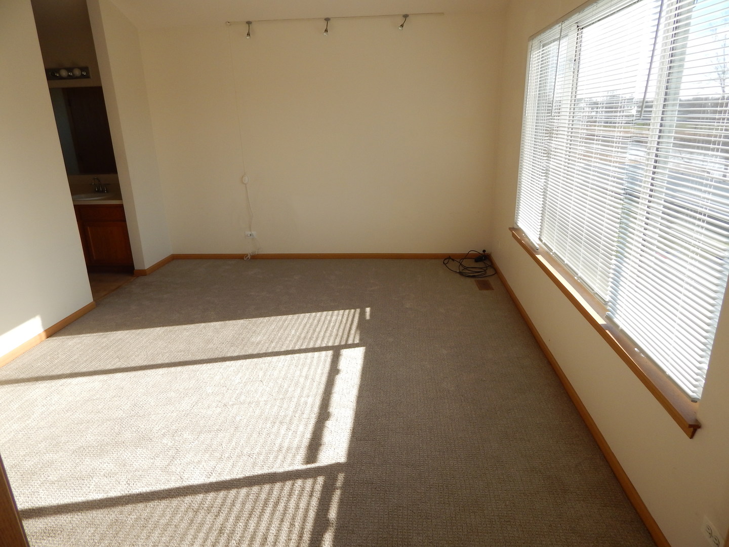 2800 E BRIDLEWAY Court